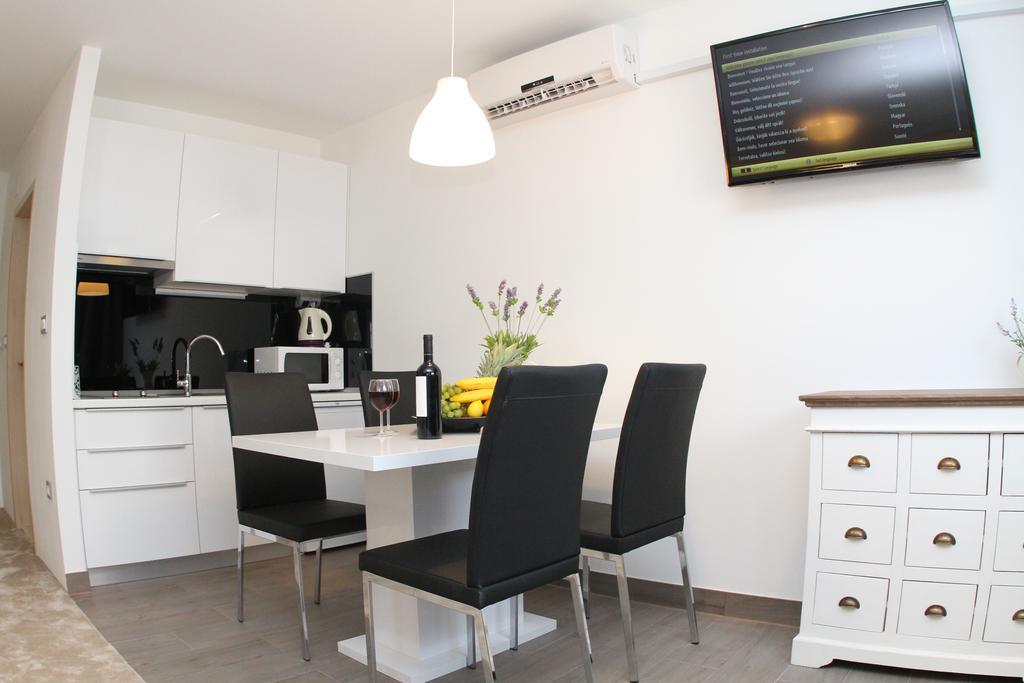 Studio Apartments Mirakul Split Bilik gambar