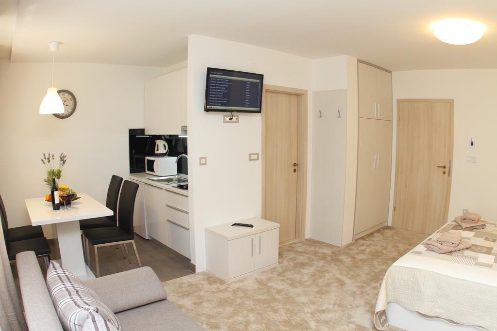 Studio Apartments Mirakul Split Bilik gambar